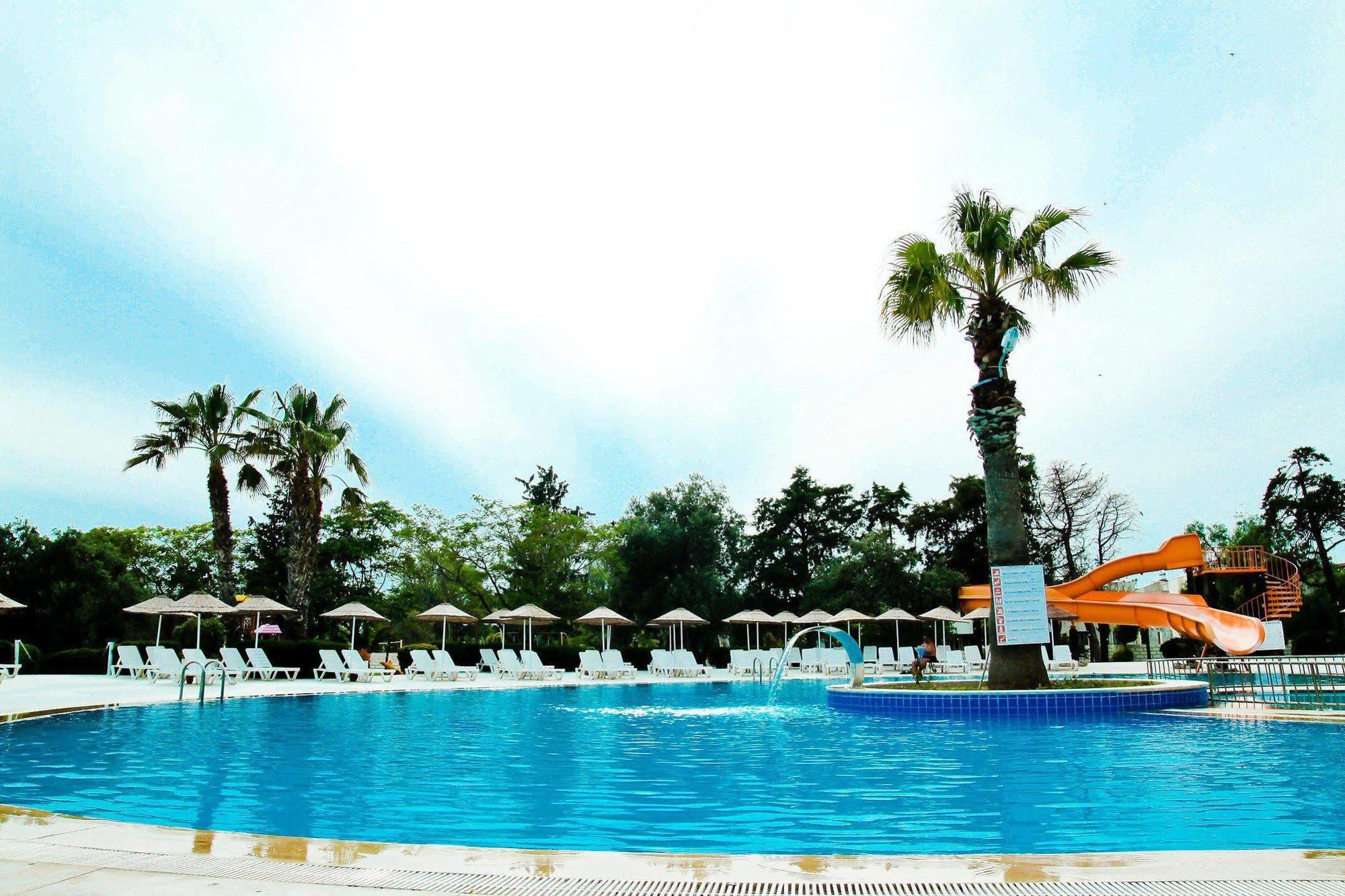 The Holiday Resort Didim Esterno foto
